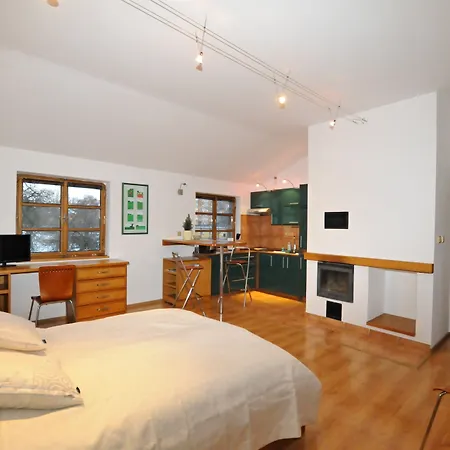 Latron 98 Apartamento *