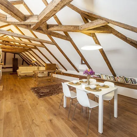 Apartamento Latron 98