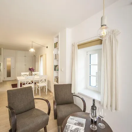 Apartamento Latron 98 *