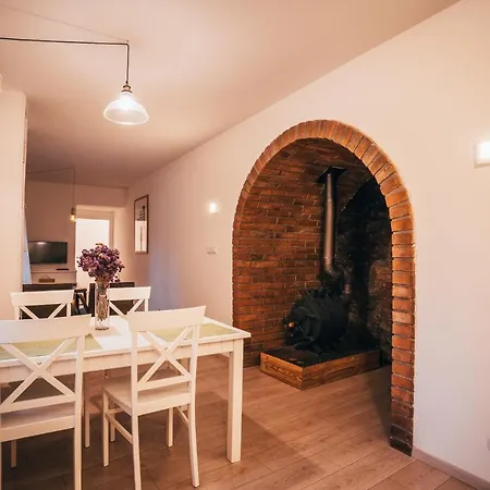Apartment Latron 98 *